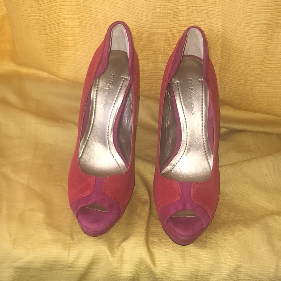 Cute color block chunky heel. - Picture 2 of 5